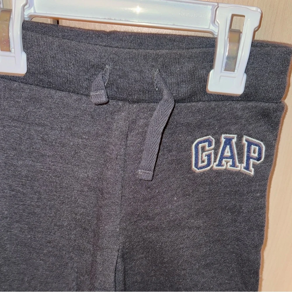 GAP Boys Charcoal Gray Logo Jogger Sweatpants Size 5 Pull On